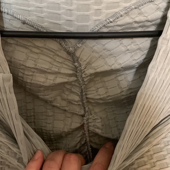 TikTok leggings! Will make your butt look even better! - Picture 3 of 4